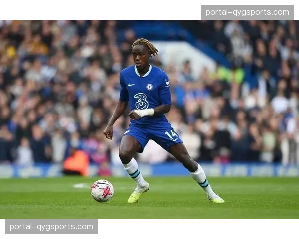 切尔西查洛巴脚踝重伤休六周 社交媒体照片显示严重变形